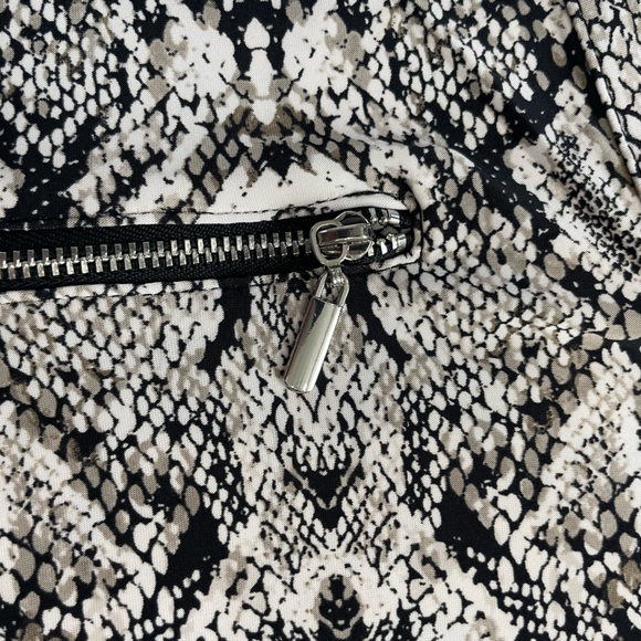 INC International Concepts Beige and Black Snakeskin Top - Picture 6 of 8